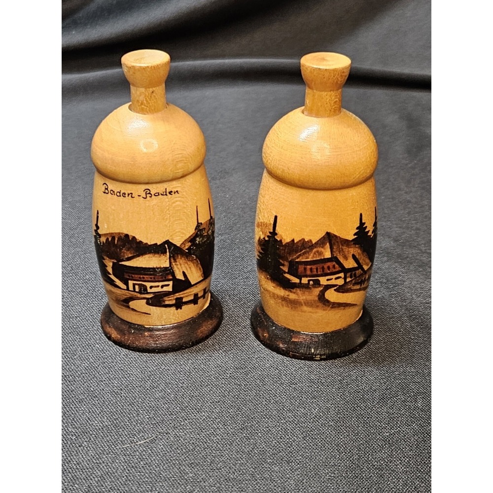 Birold Qualitat Wooden Salt and Pepper Shakers push button HP Vintage German